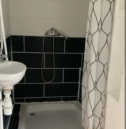 Le Petit Tourangeau Апартаменти *