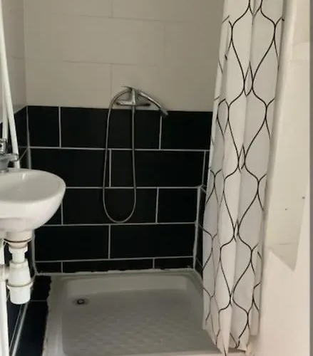 Le Petit Tourangeau Апартаменти *